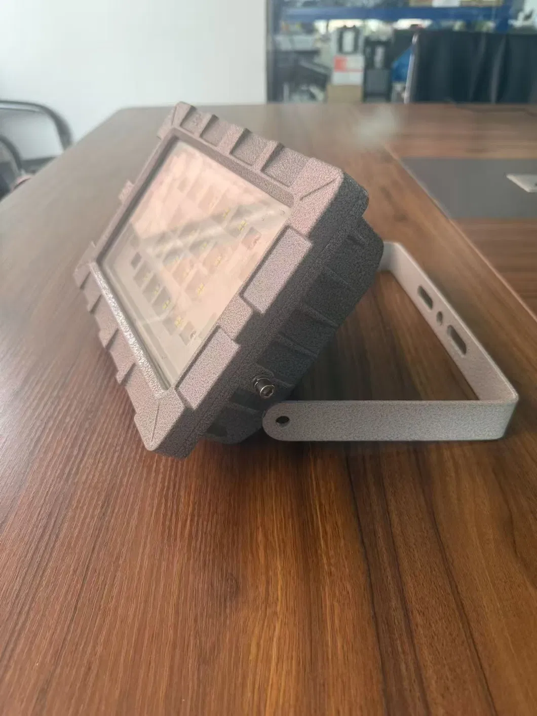 Soporte ajustable de la lámpara