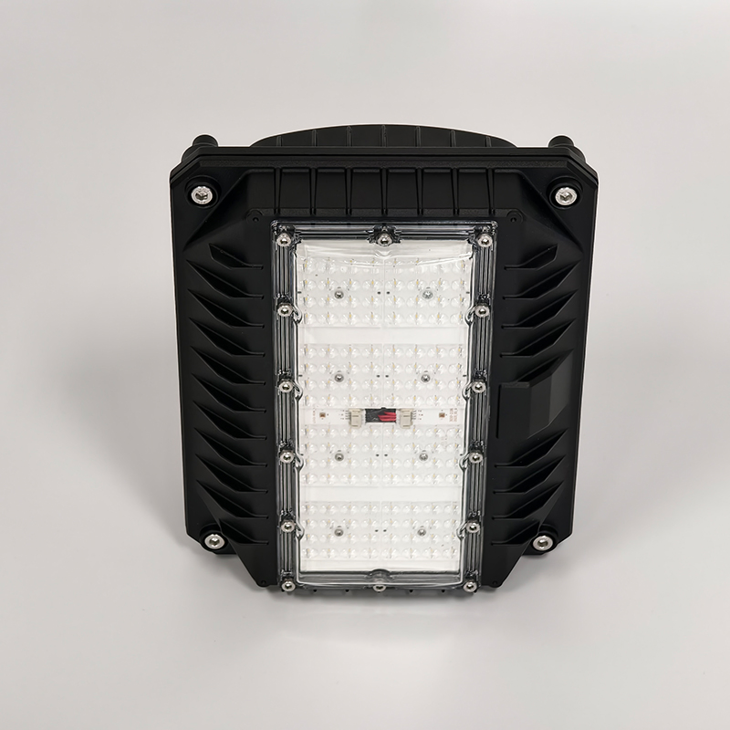 Luz LED resistente a impactos para cintas transportadoras en áreas de maquinaria pesada