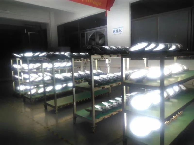 Luz Industrial LED de Alta Bahía Impermeable IP65 a Prueba de Explosiones COB