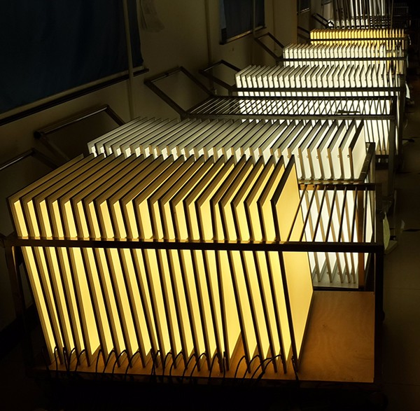 Luz de Panel LED de Estilo Industrial Cuadrada para Techo con Retroiluminación 60X60 Panel Plano con Ugr<19 Tamaños Variados Disponibles
