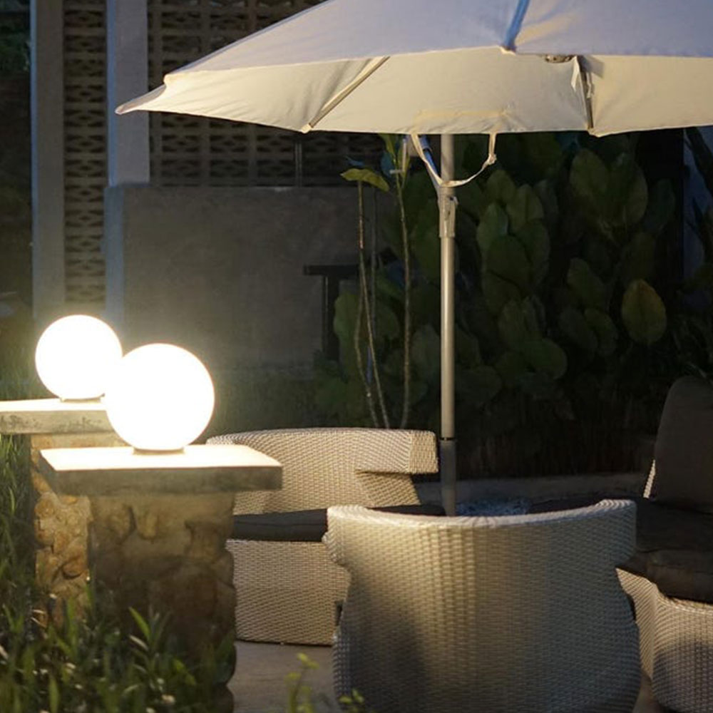 Custom LED Waterproof Bulb Powered Garden Solar Ball Lights For Yard Walkways Manufacturer, Manufacturers