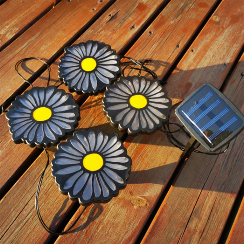 Solar Light Detail 3