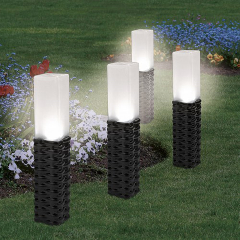 Solar light set of four packaging details