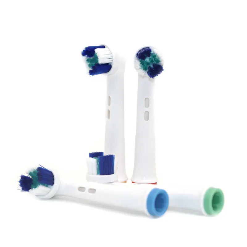 CLEAN Toothbrush Head Feature 3