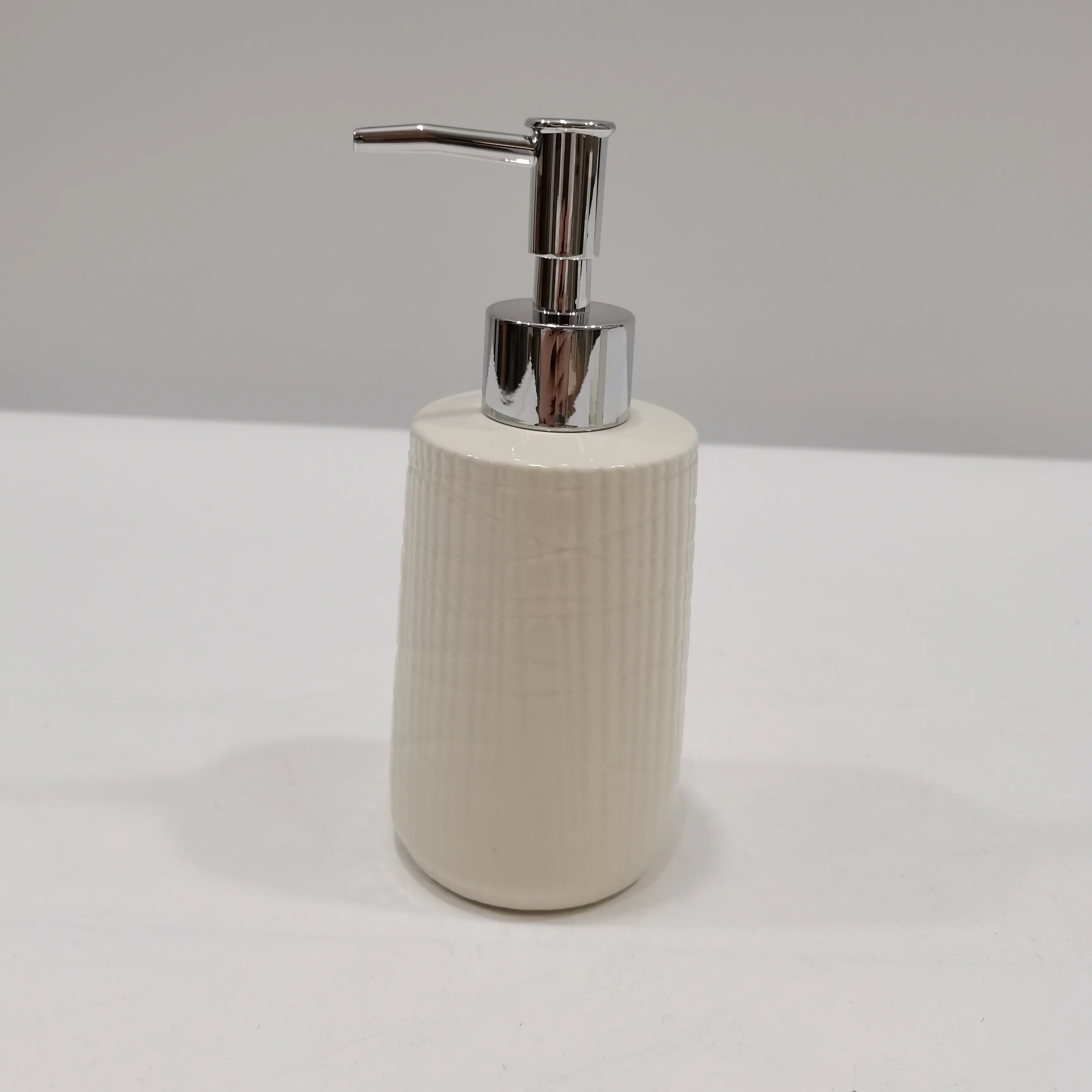 Cheap Bathroom Accessories 4pcs Set Toilet Brush Soap Dispenser Ceramic Bathroom Set Wholesale Ceramic Bathroom Factory, Company