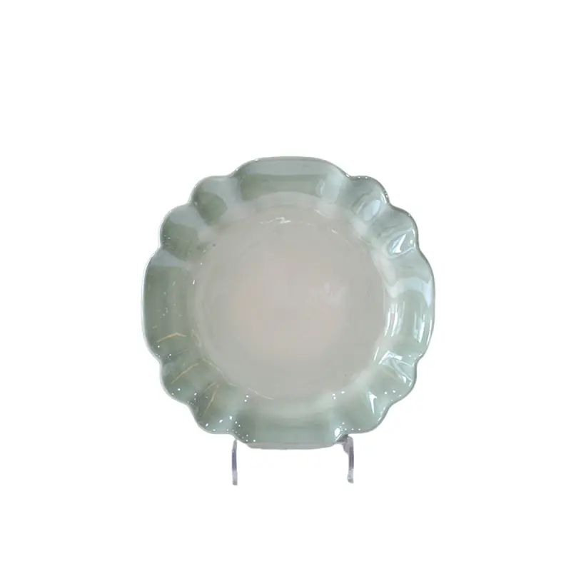 ODM Light Green Gradient Petal-Edge Ceramic Plate Factory, Exporters