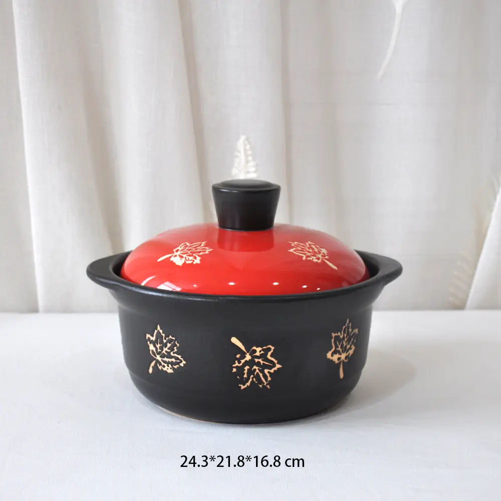 Black & Red Contrast Maple Leaf Pattern Ceramic Casserole