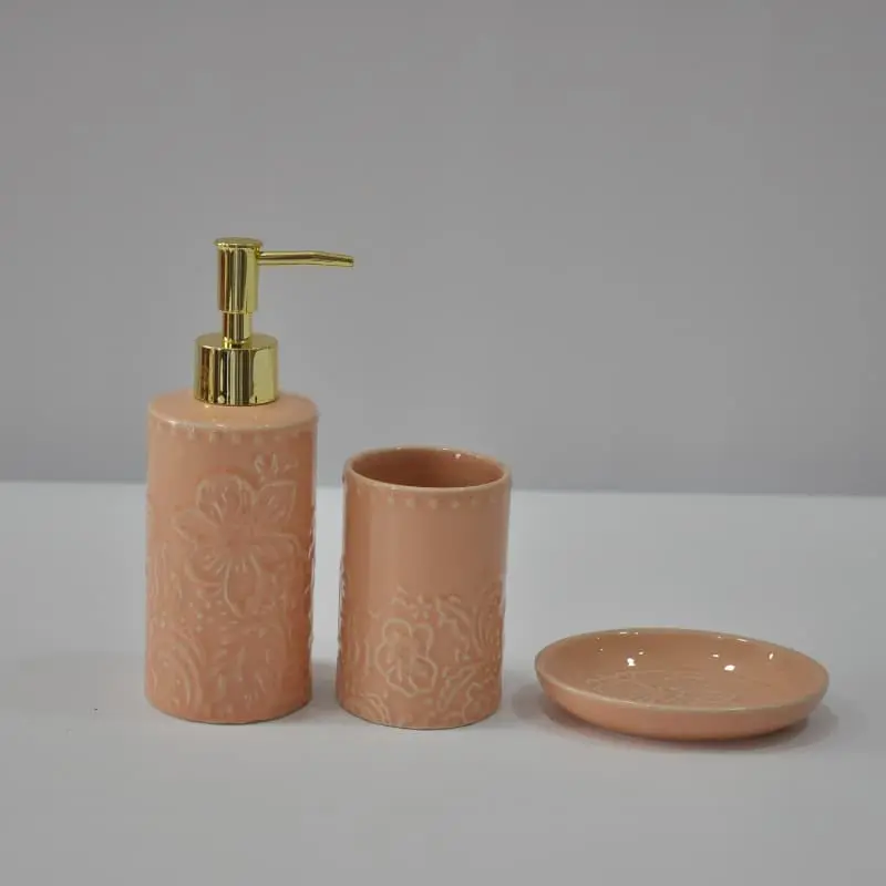Cheap Spring series relief bathroom three piece set Manufacturers, Suppliers