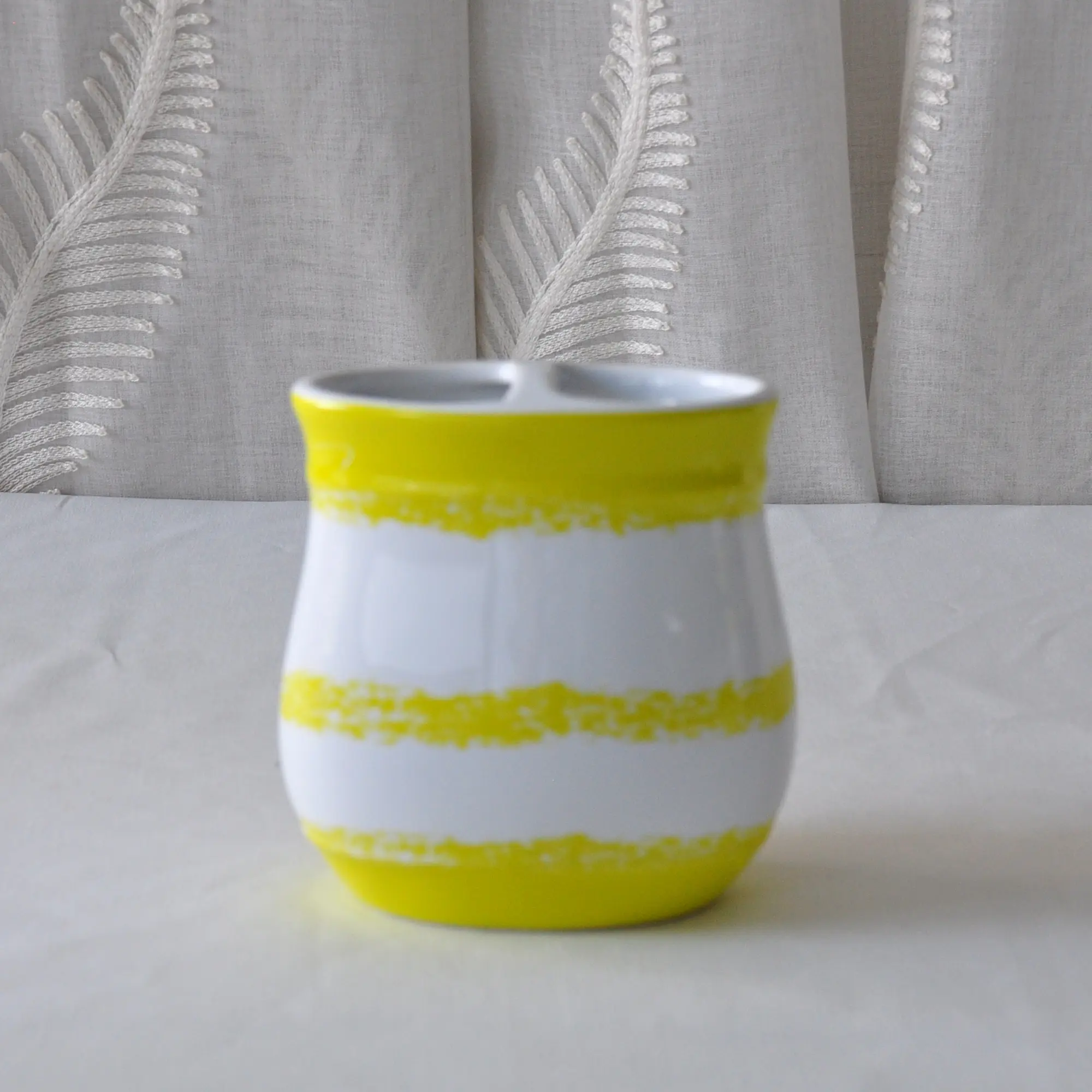 Custom Vibrant Yellow-White Striped Dolomite Bathroom Accessory Set Company, Product