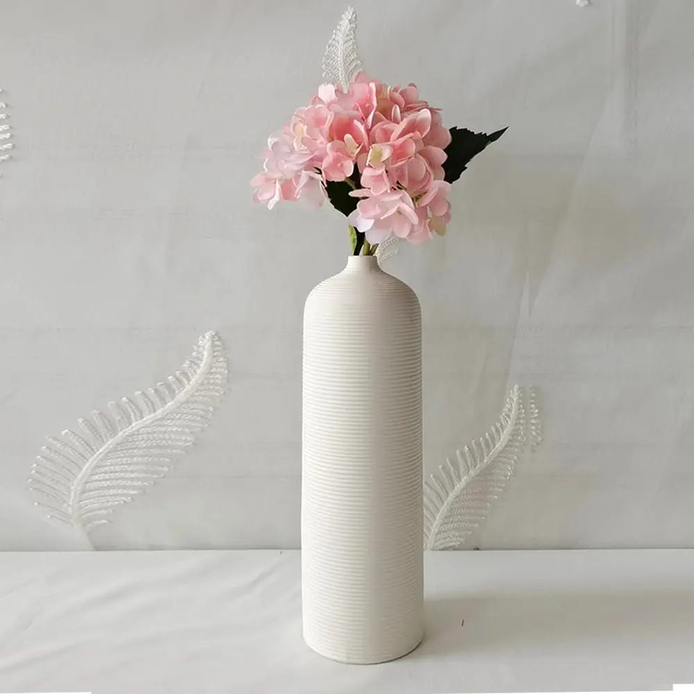 Wholesale Minimalist White Ceramic Vertical Striped Vase Set Suppliers, Exporter