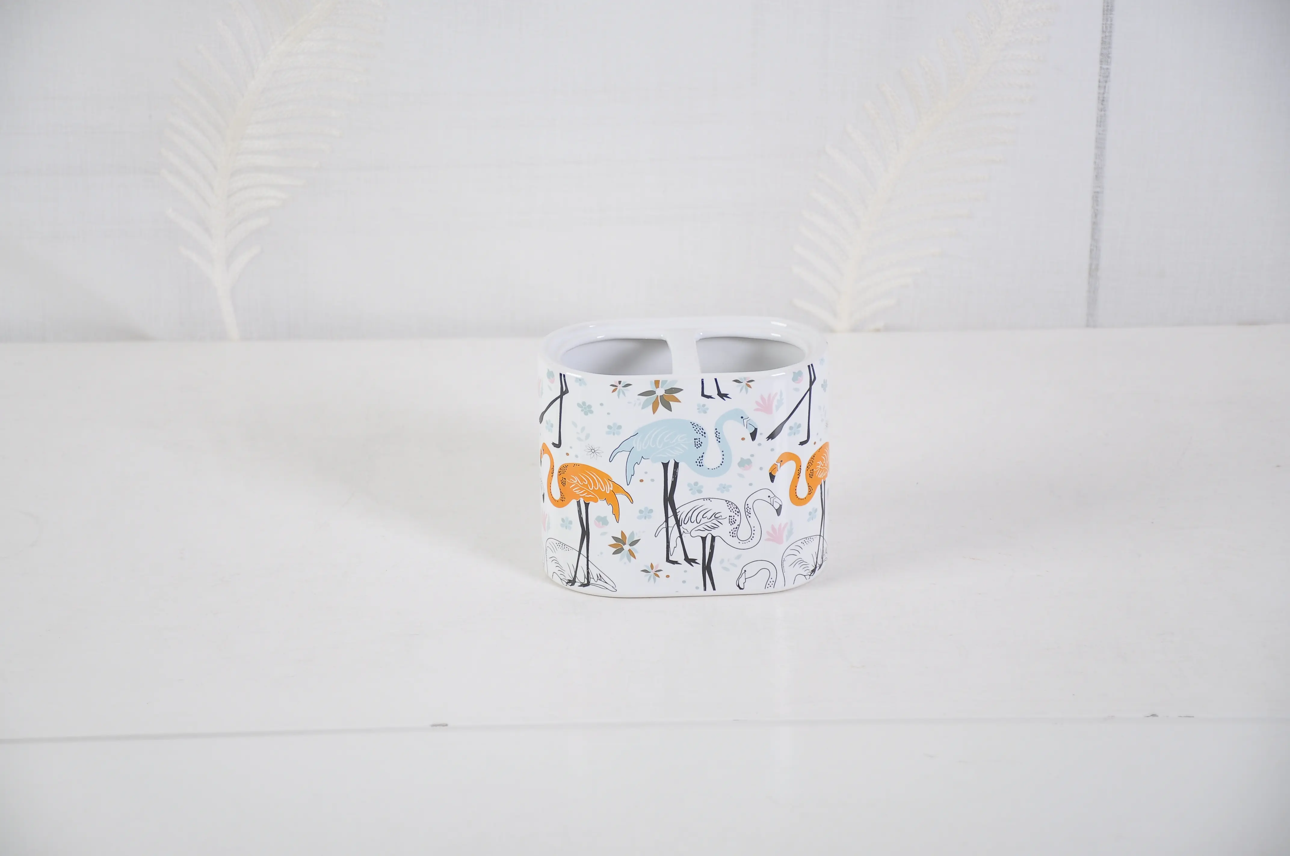 Wholesale Fresh Colorful Flamingo Pattern Ceramic Bathroom Accessory Set Companies, Products