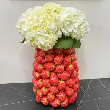 Creative 3D Strawberry Shaped Ceramic Vase Cute Bright Decorative Flower
