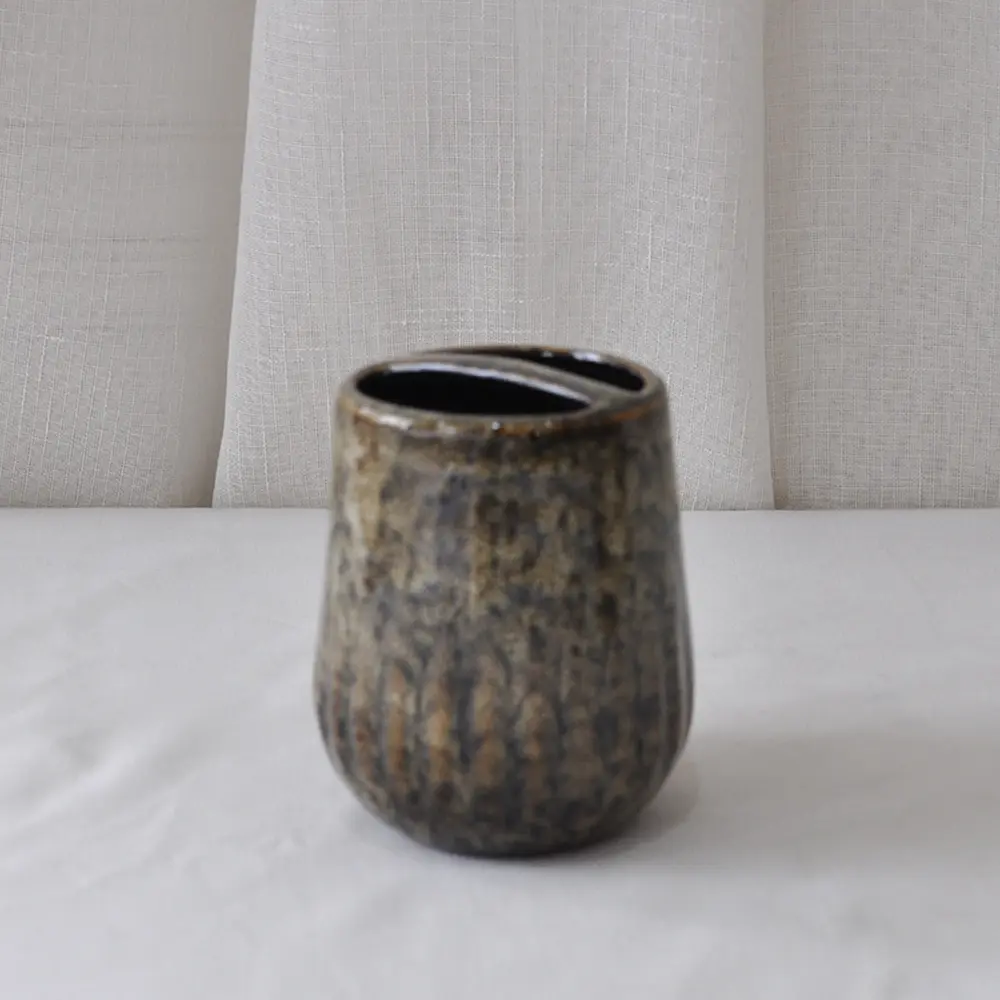jiashun Wabi-Sabi Dark Brown Kiln-Changed Vertical Striped Stoneware Bathroom Accessory Set Factory, Company