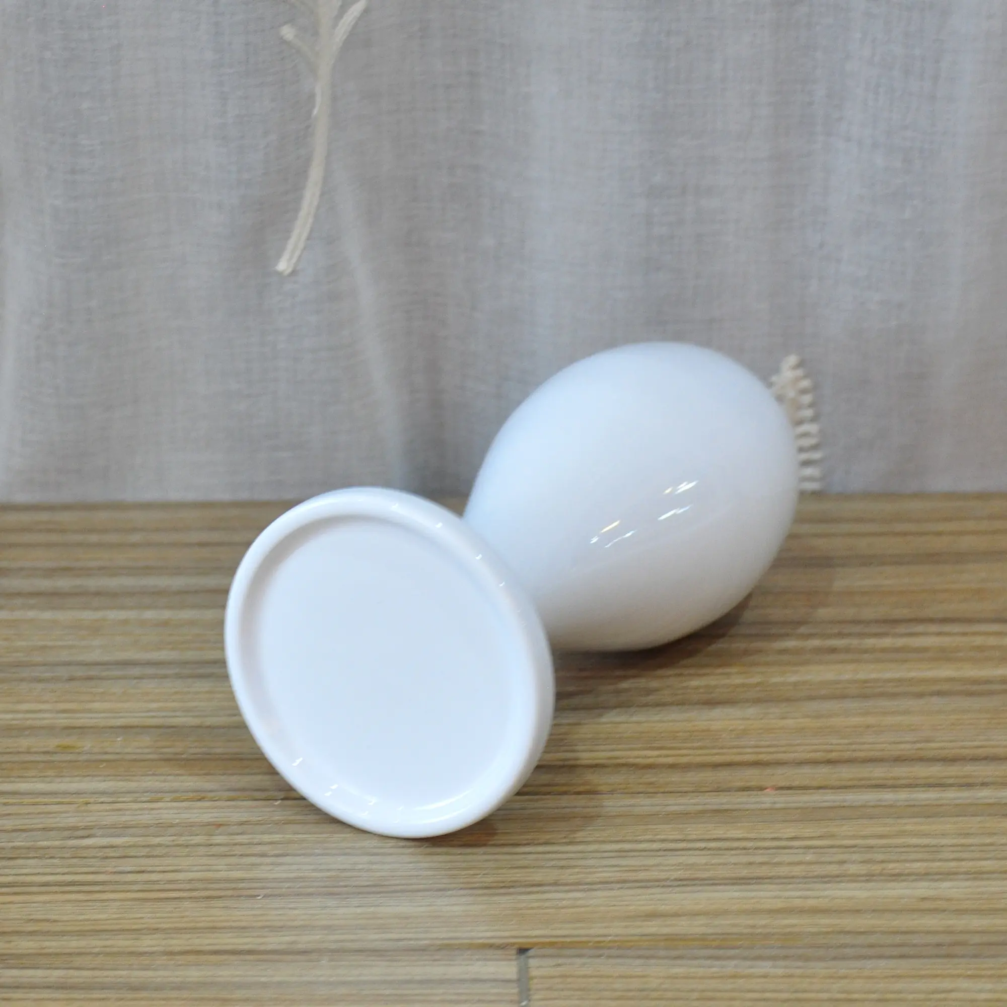 jiashun Pure White Glossy Wide-Mouth Ceramic Candle Holder Manufacturers, Product