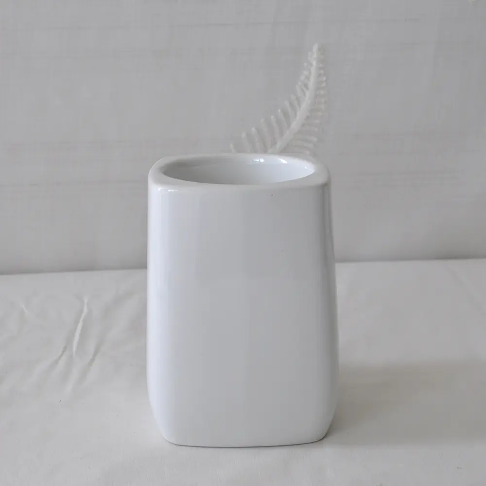 China Minimalist White Ceramic Bathroom 5-Piece Set Suppliers, Exporter