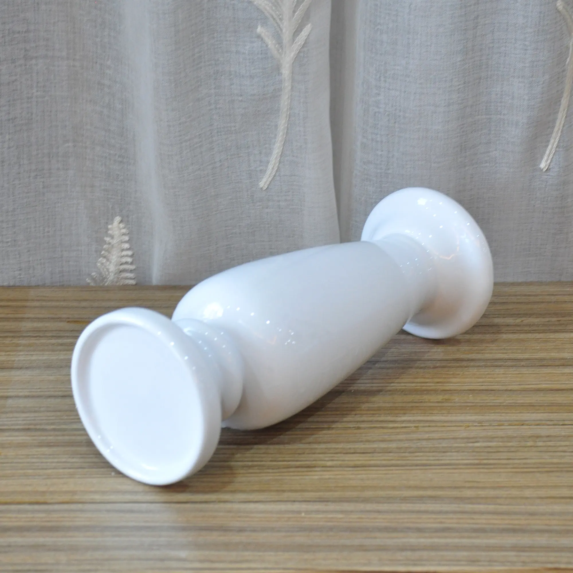 Buy Glossy White Ceramic Multi-Ring Neck Pillar Candle Holder Suppliers, Exporter