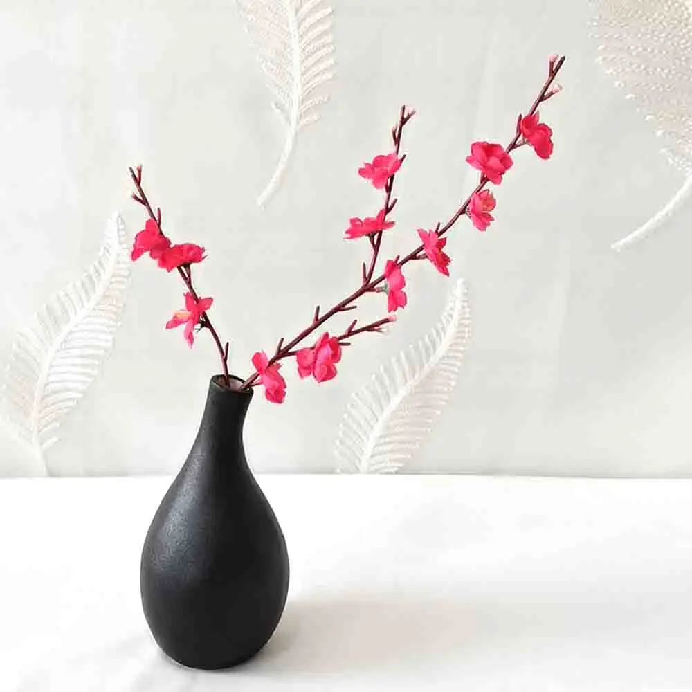 ODM Minimalist Black Stoneware Vase Supplier, Companies