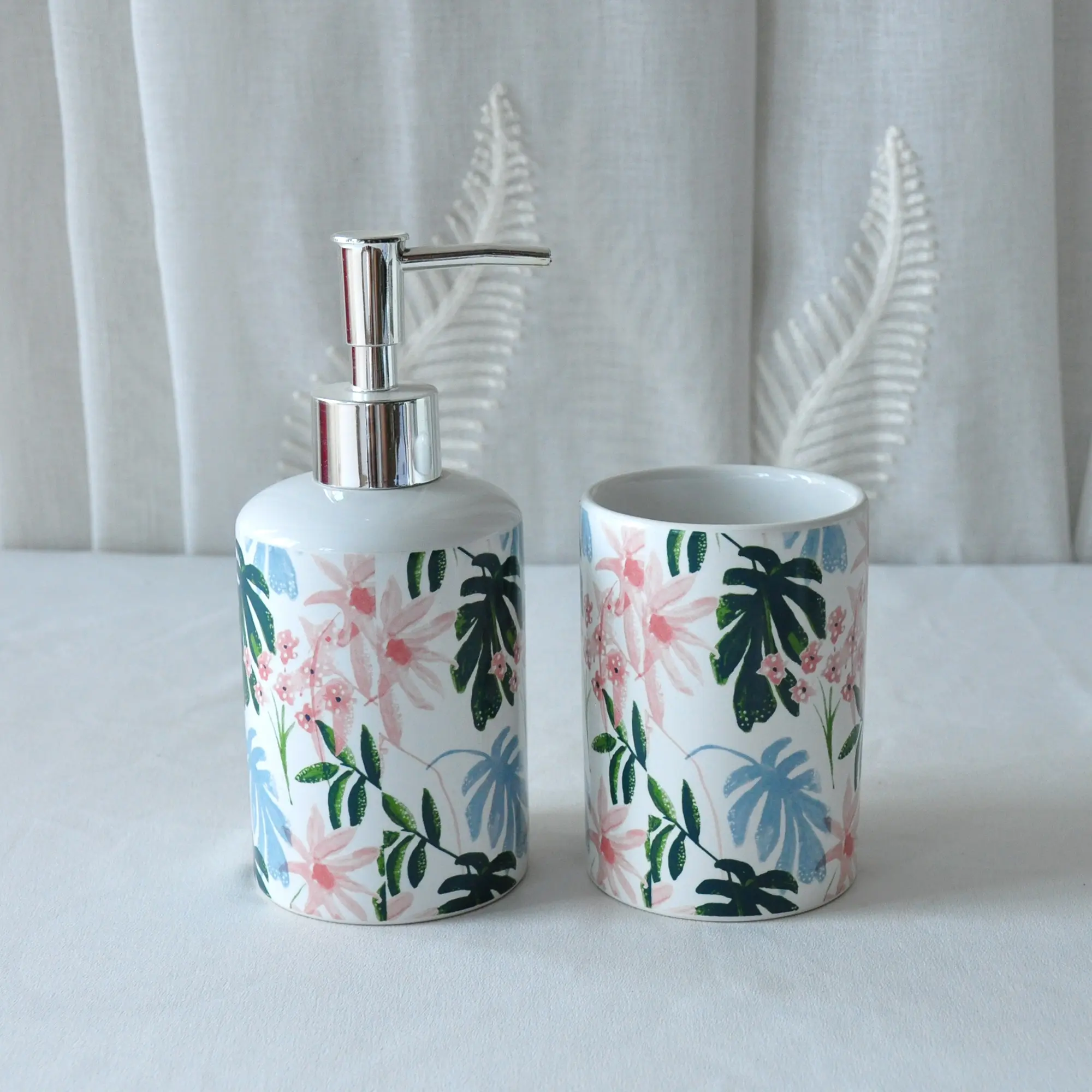 China Fresh Tropical Plant-Printed Dolomite Ceramic Bathroom Accessory Set Manufacturer, Exporter