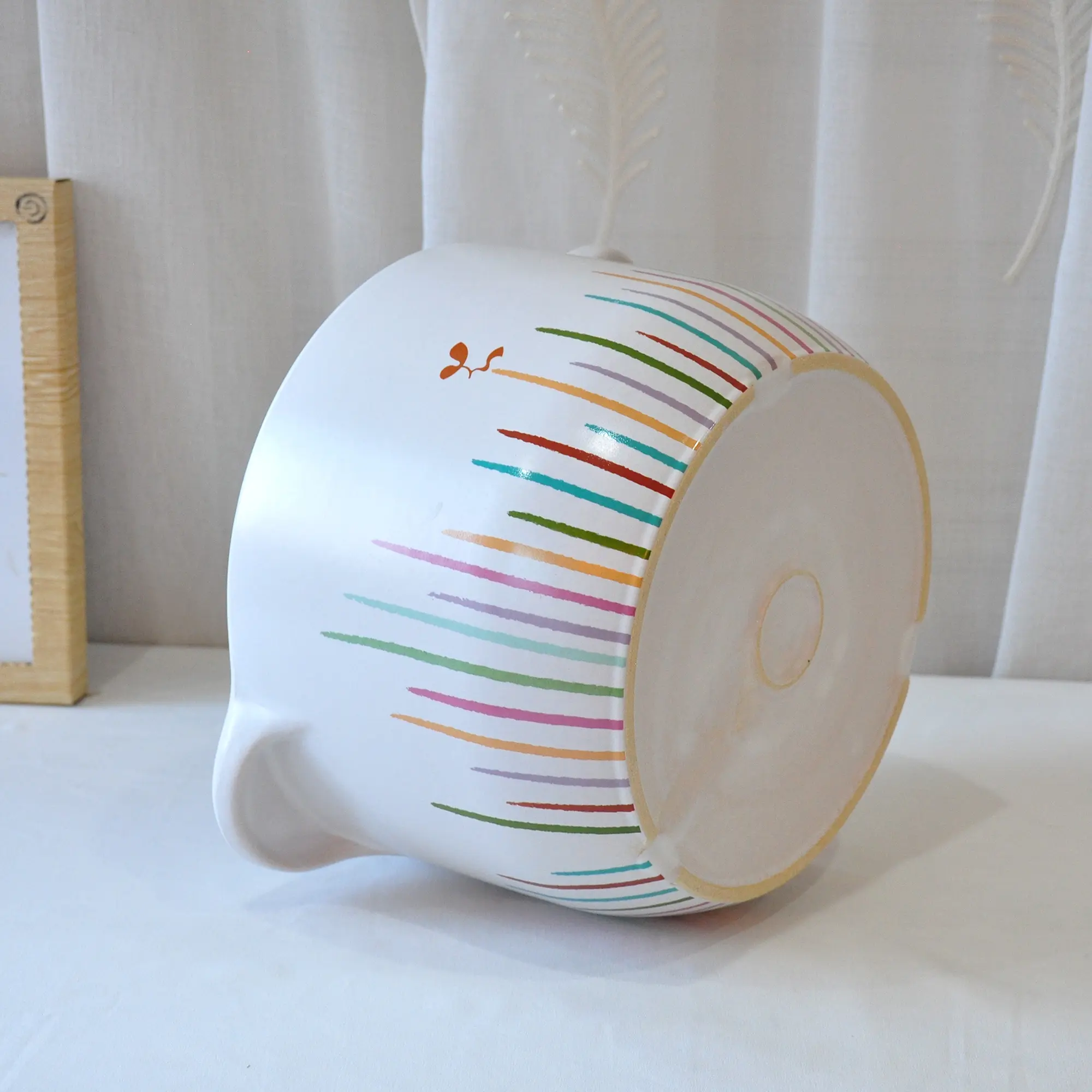 Wholesale Playful Hand-Painted Colorful Striped Lidded Ceramic Casserole Manufacturers, Suppliers
