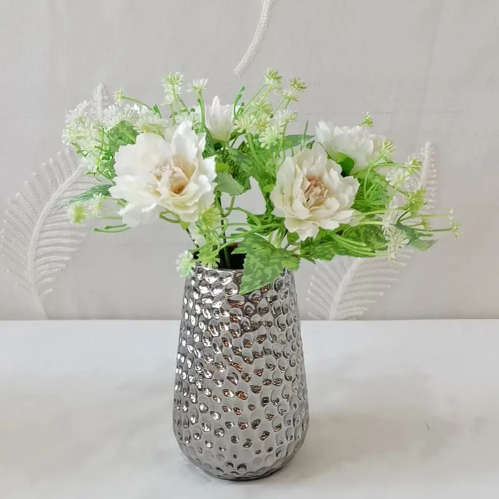 Cheap Luxury Titanium-Plated Hammered Ceramic Vase Supplier, Company