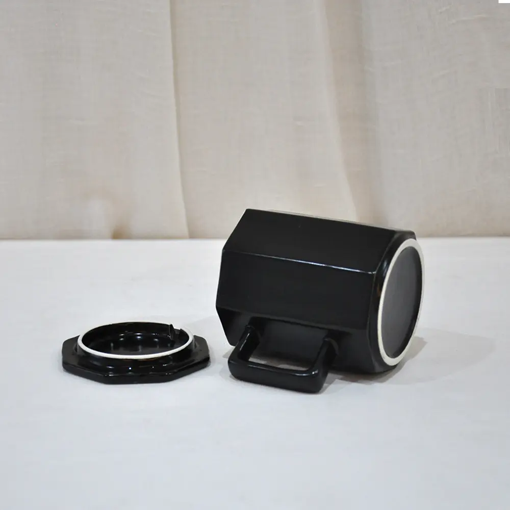China Minimalist Luxury Matte Black Octagonal Ceramic Coffee Mug with Lid Factory, Company