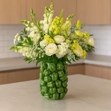 Creative 3D Green Bell Pepper Shaped Ceramic Vase 24.5x24.5x31cm Luxury