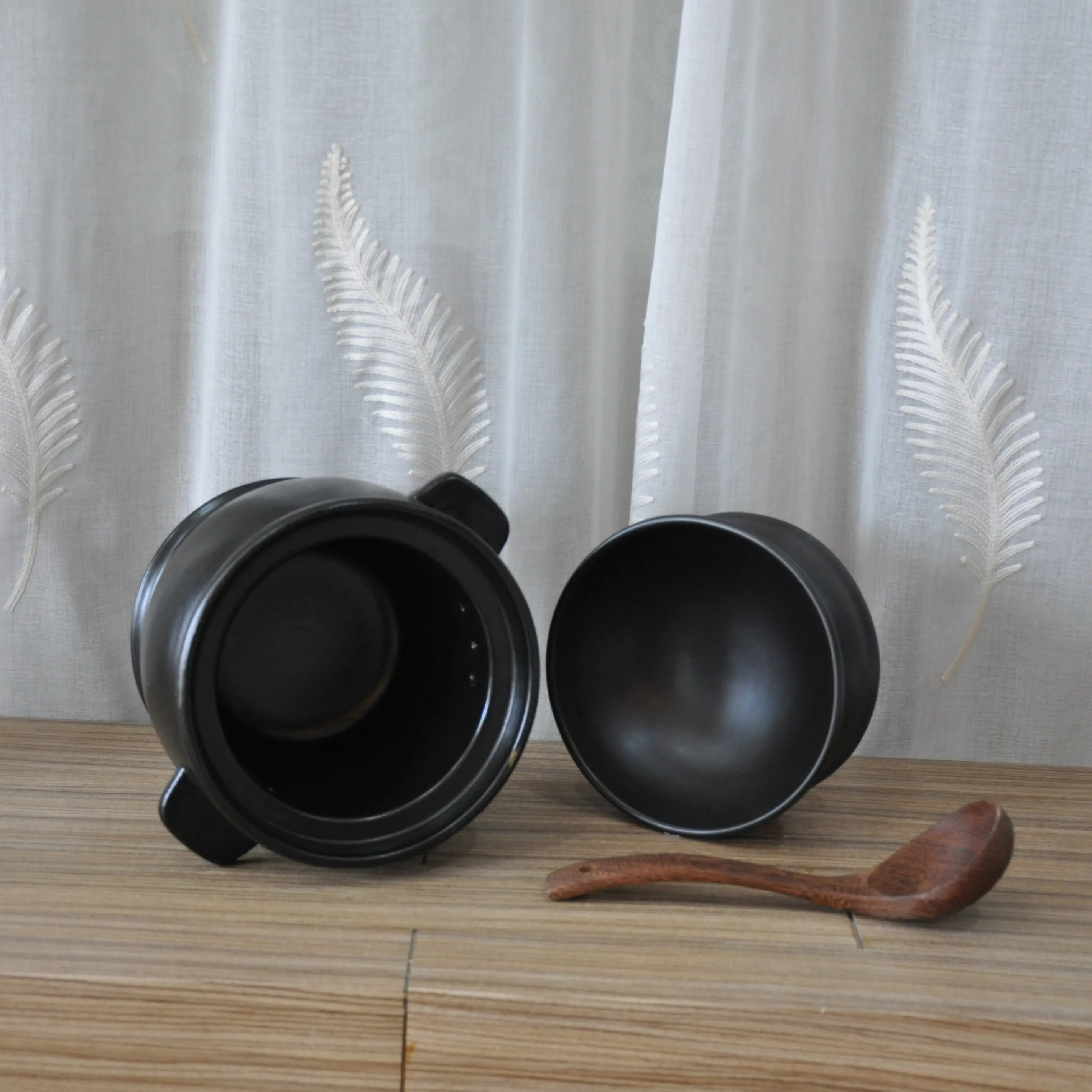jiashun Classic Black Ceramic Double-Layer Eared Casserole Factory, Product