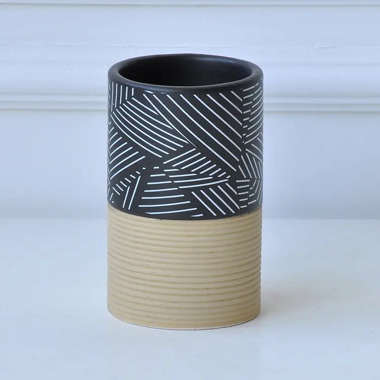 Discount Modern Geometric Two - Tone Ceramic Bathroom Accessory Set Exporter, Company