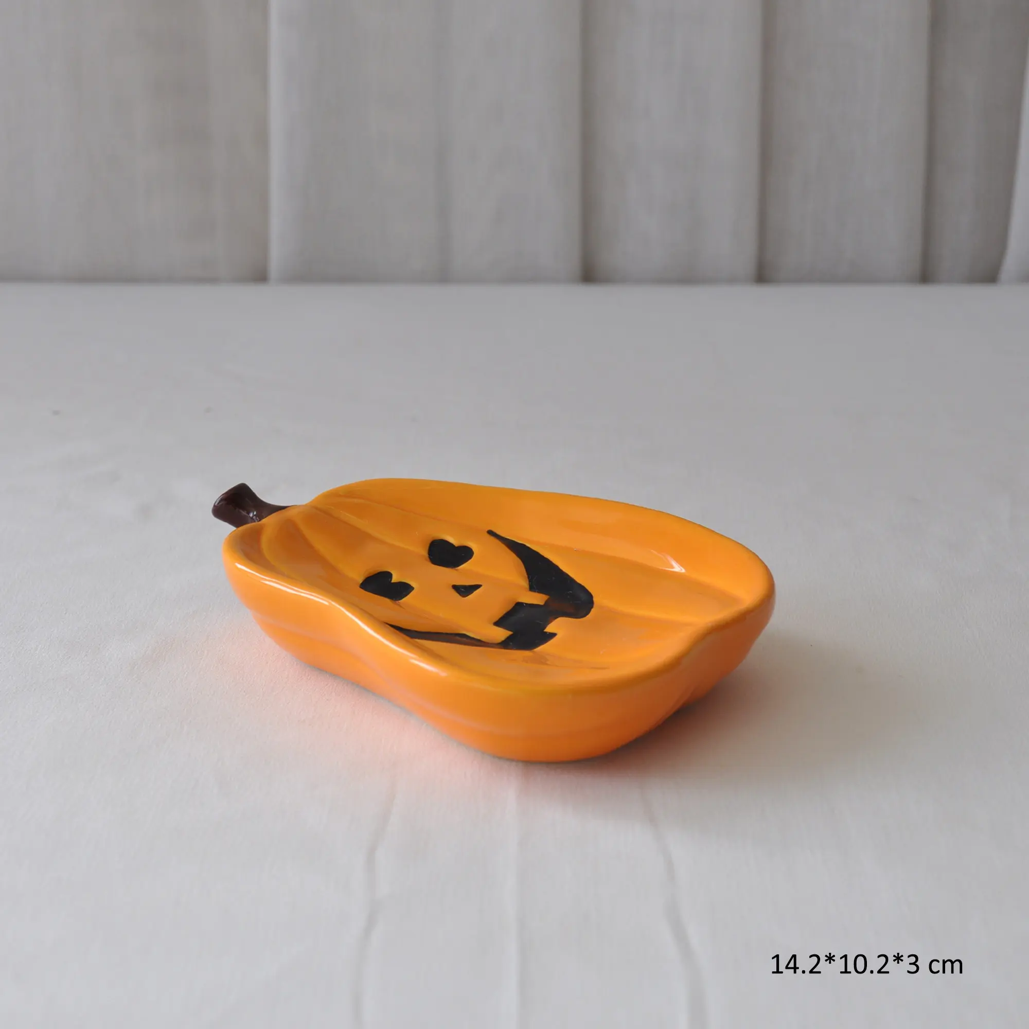 Discount Halloween Jack-O’-Lantern Pumpkin Face Stoneware Bathroom Set Manufacturers, Supplier