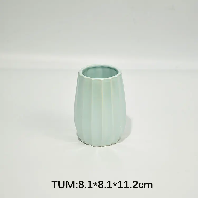 Tumbler Detail