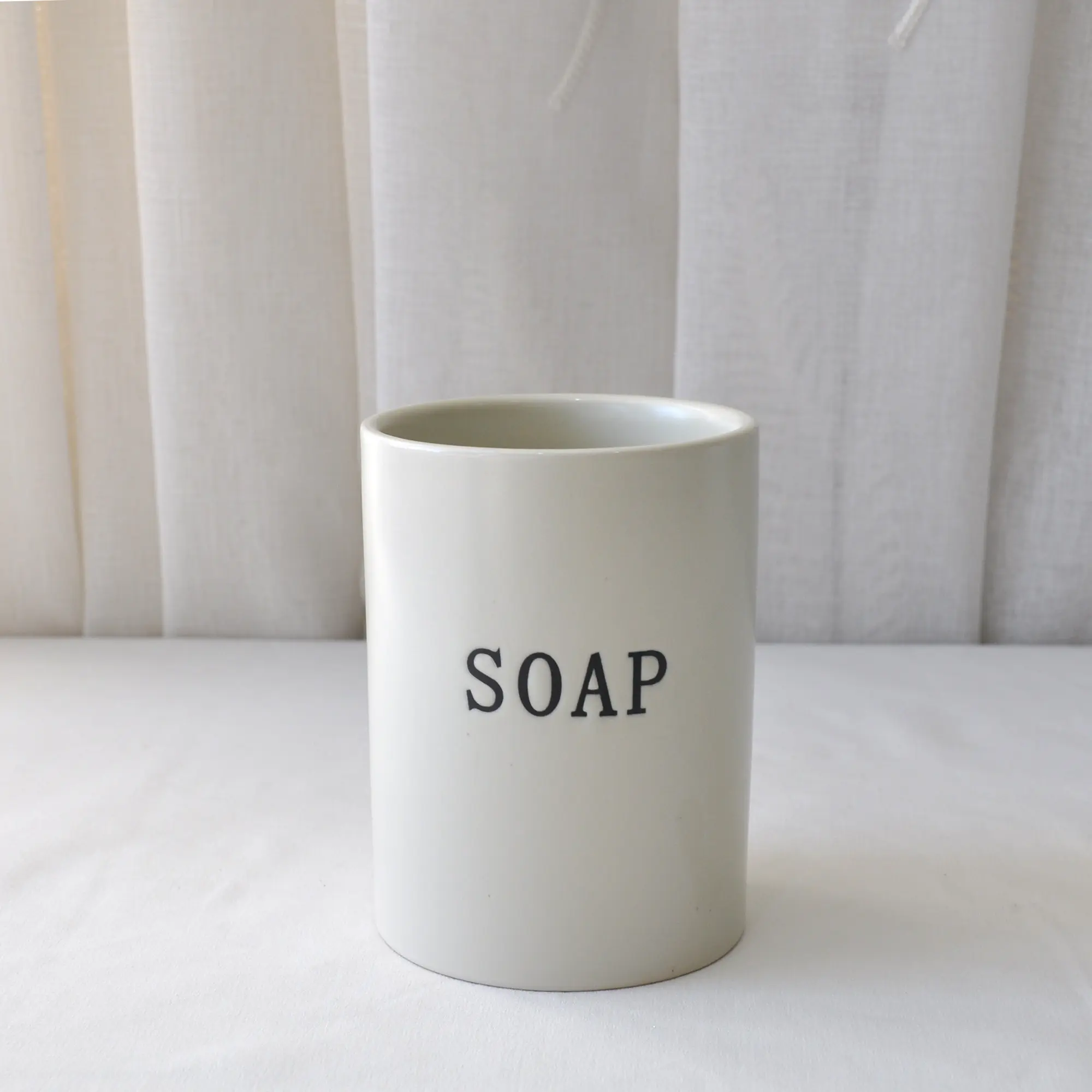 China Minimalist Beige Stoneware Bathroom Accessory Set with "SOAP" Text Factory, Products