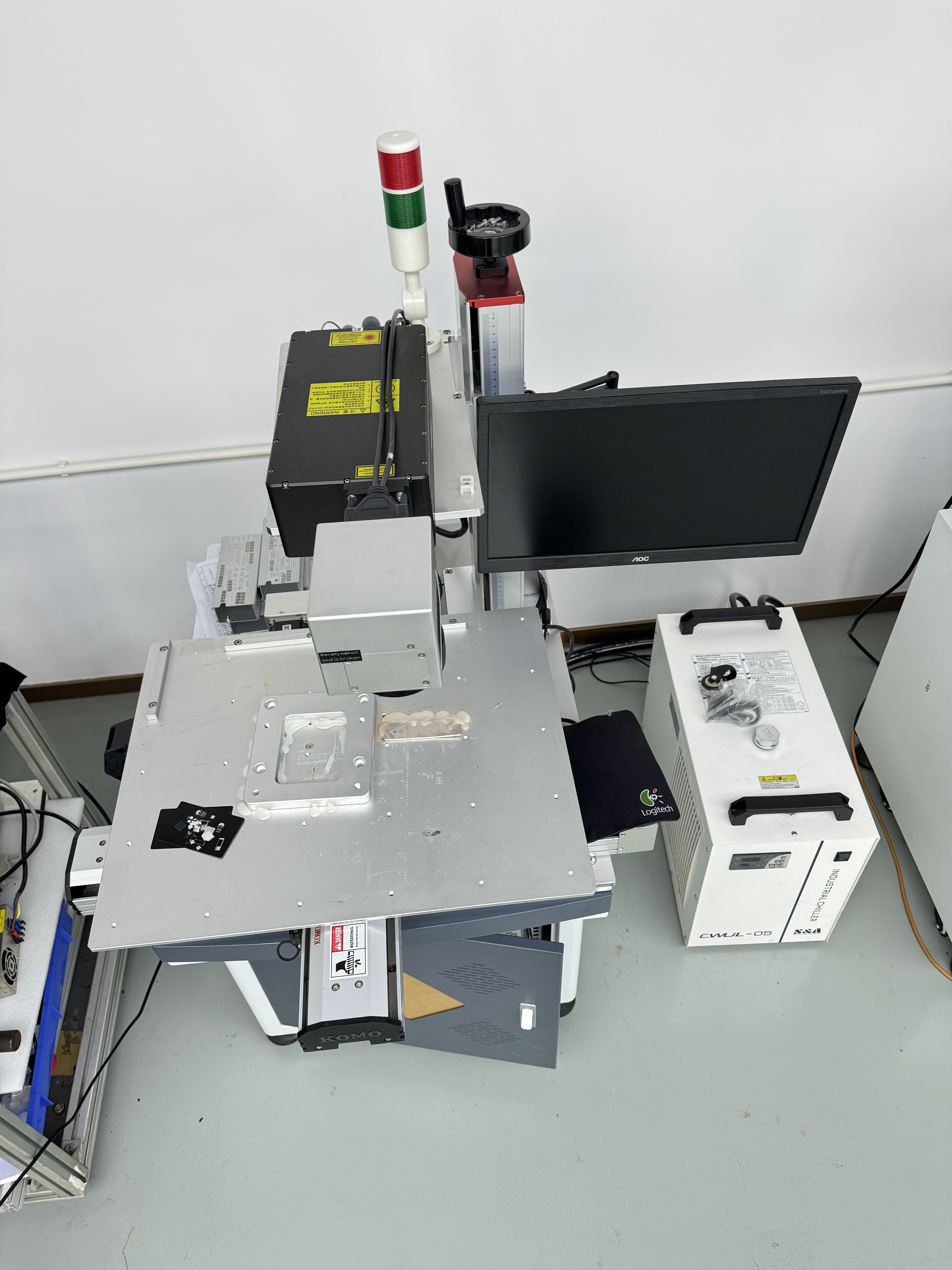 Desktop Galvo Laser Engraver Marking Machine 30W Autofocus Customizable Configuration 60kg Weight 0.01-0.1mm Depth 0-1000mm/s 1