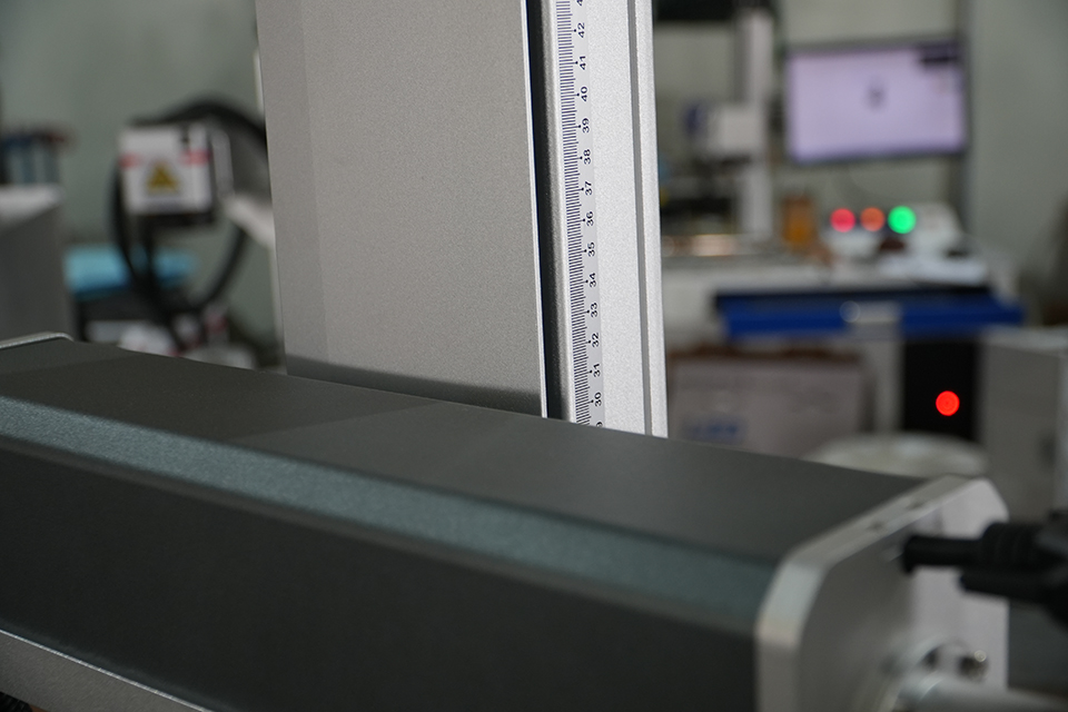 Desktop Metal Fiber Laser Machine Multi-Material Engraving Fiber Laser Marking Machine
