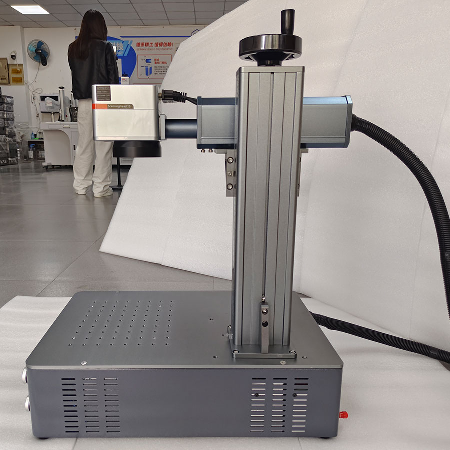 New Fiber Laser Stone Engraving Machine for Metal Stone Rubber &amp; Plastic with 2.5D Deep Marking Laser Marking Engraving Machine