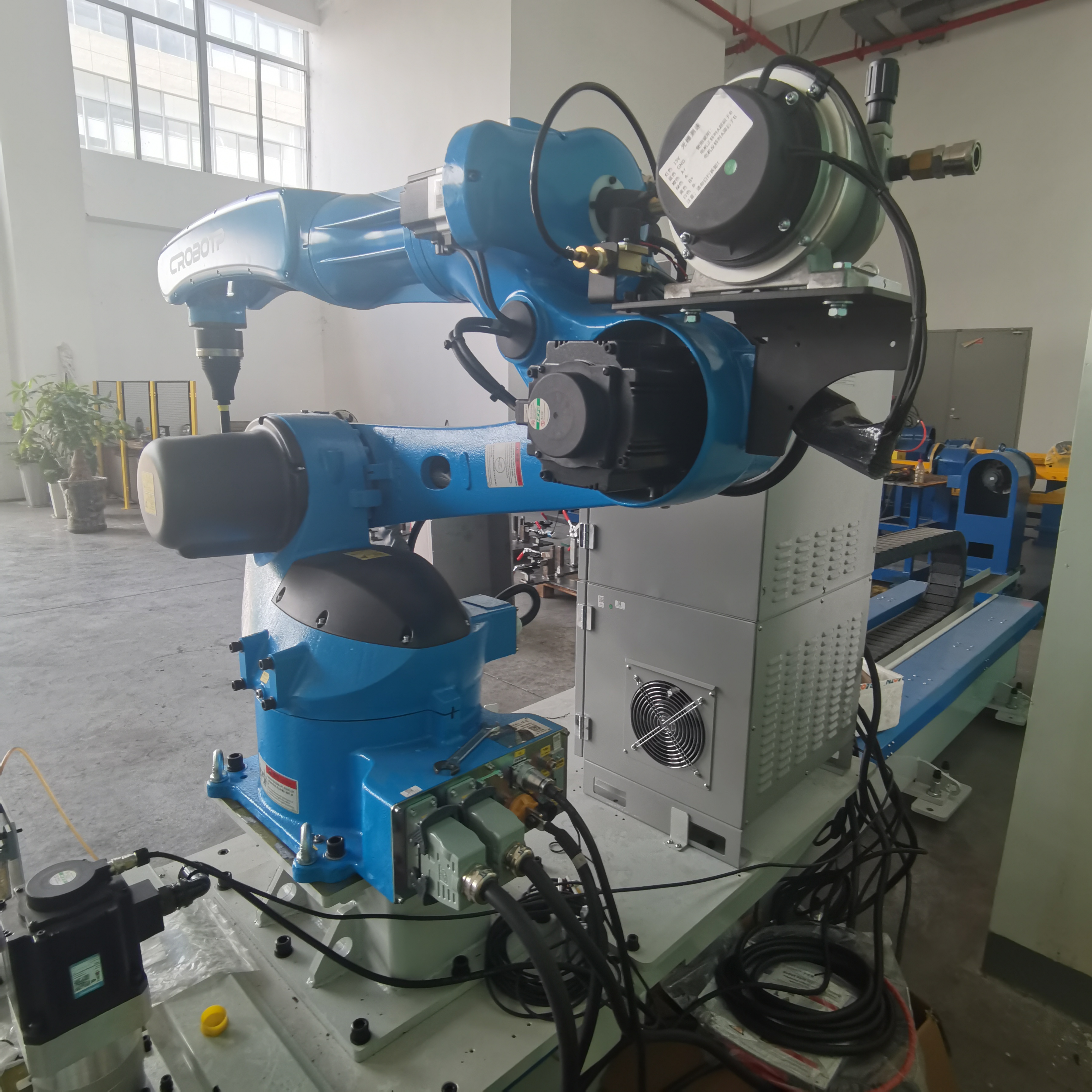 ES Laser Automatic Fiber Laser Welding Robot Compact Structure High Precision High Speed High Expansibility Easy Operation High