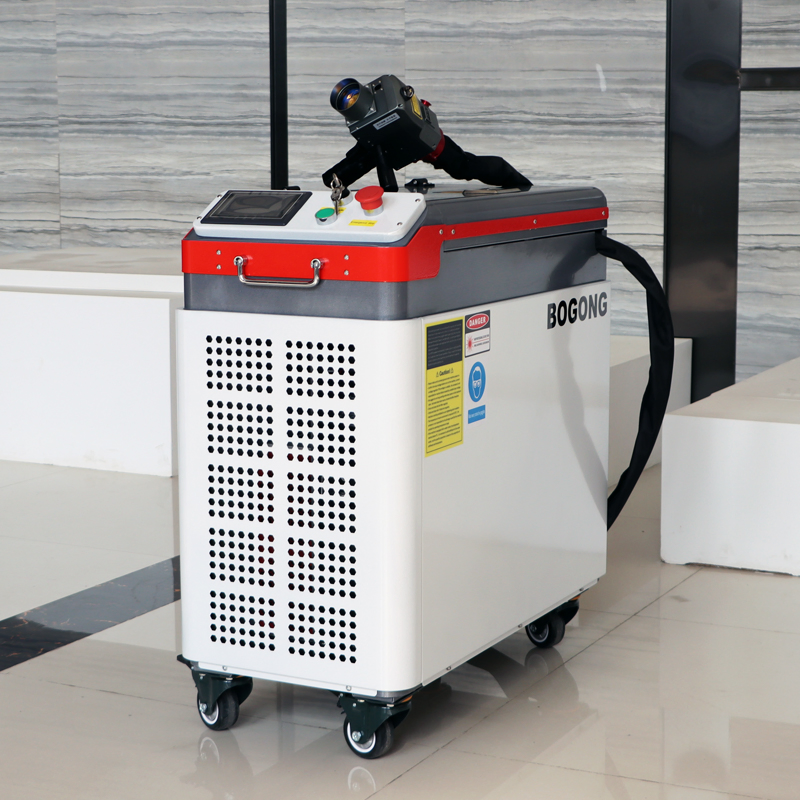 Portable Handheld Pulse Laser Cleaning Machine for Cleaning Welds Stone Metal Wood 500W Air-Cooled Laser Cleaner CE RoHS