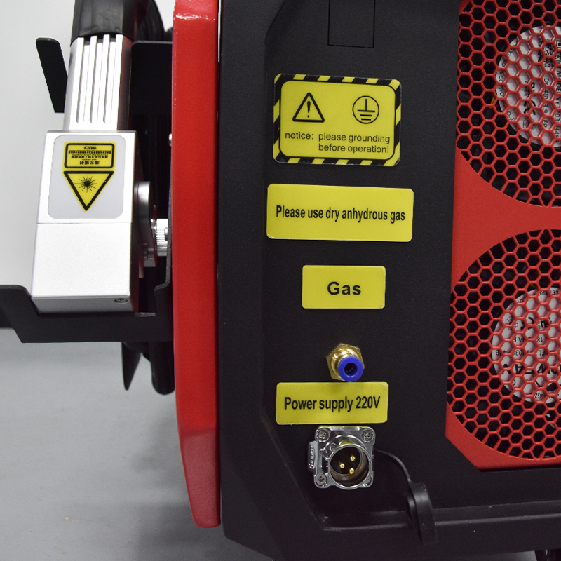 MAX JPT Series Continuous Wave 1000W Laser Cleaner for Railway Track Component Maintenance Welding Surface Preparation