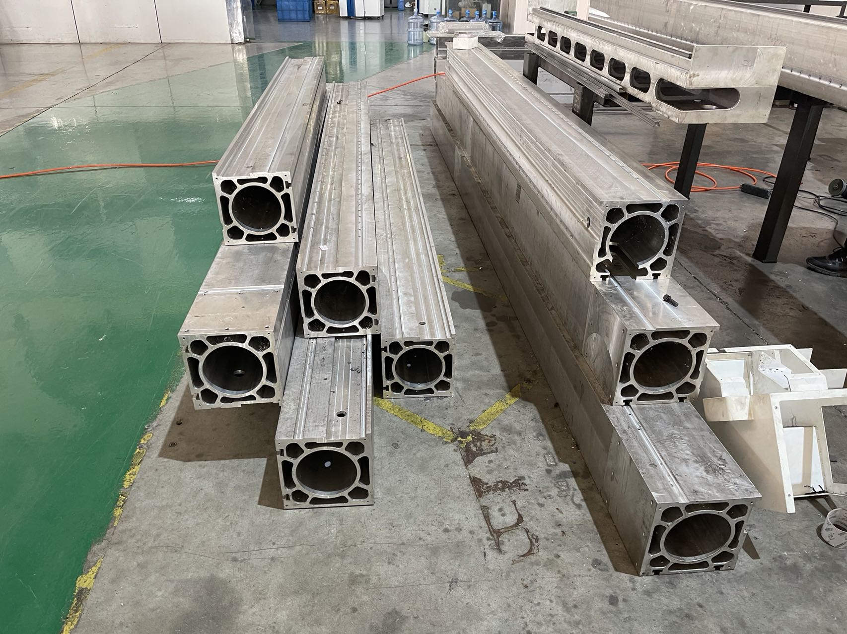 Overall Aluminum Casting Beam