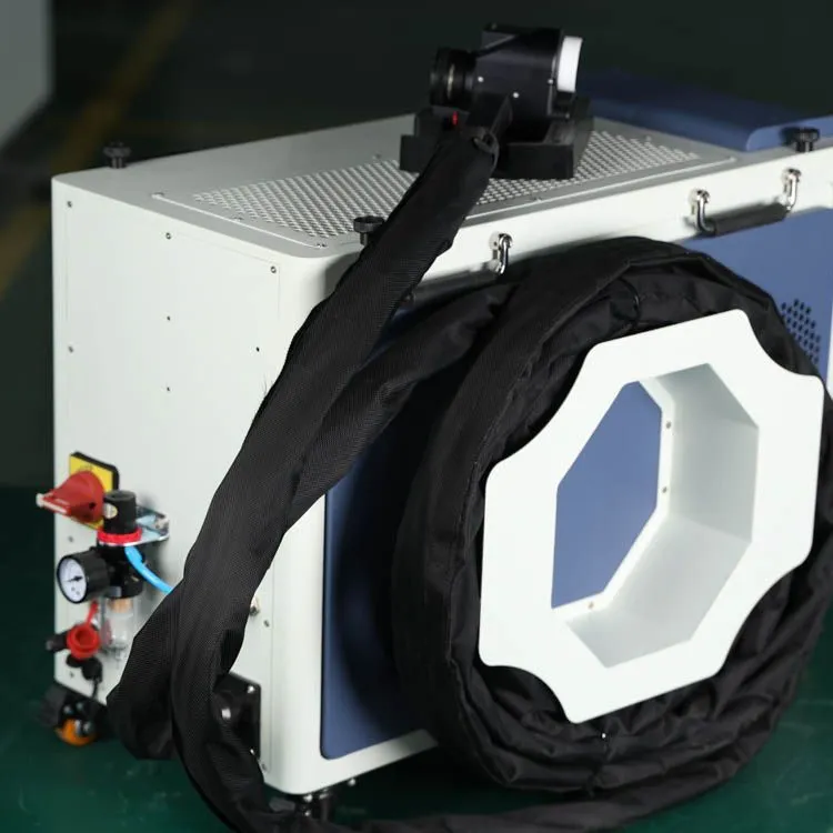 Portable Pulse Fiber Laser Cleaning Machine Gt-500 CE Certified Air Cooling 500W for Metal Stainless Rust & Paint Removal Surface Treatment & Oil Removal