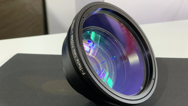 High-field lens
