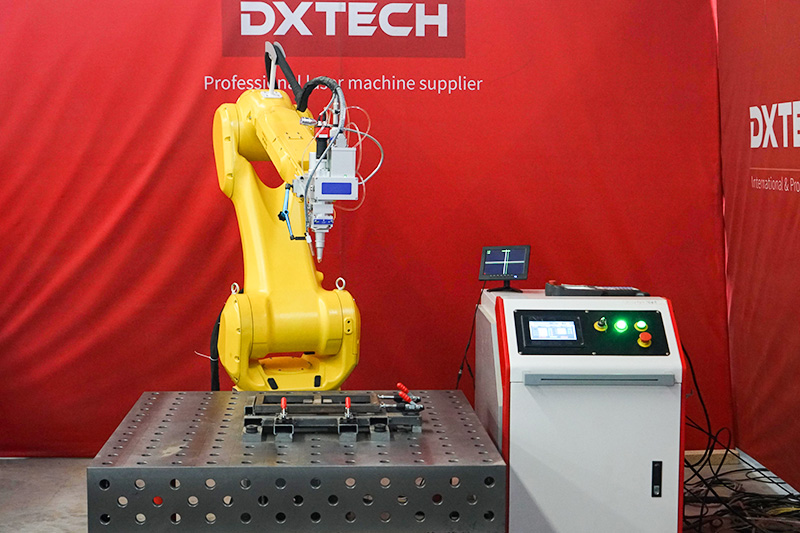 DXTECH Robot Arm Fiber Laser Welder Robotic Laser Welder Machine Metal Welder