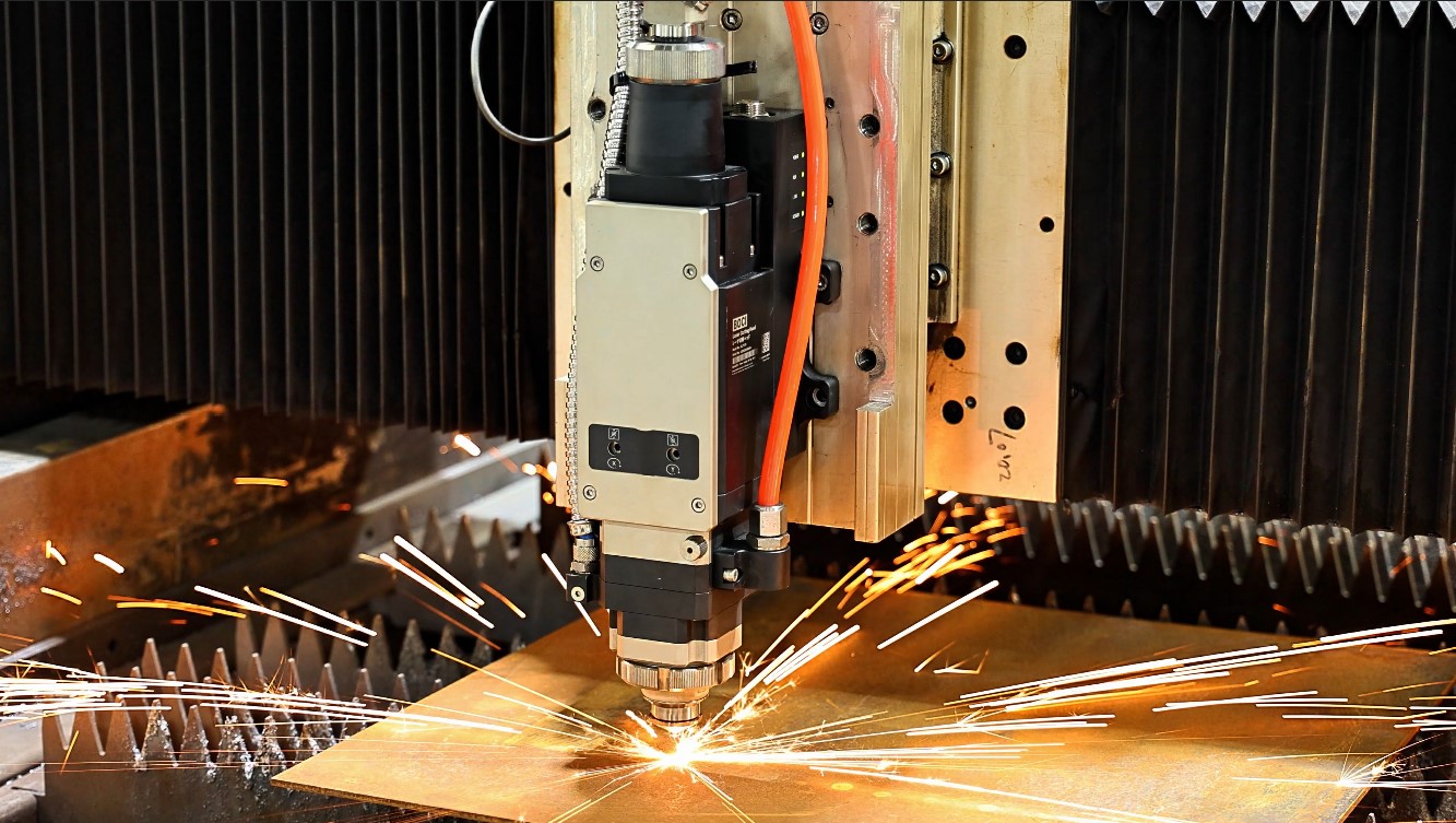 Professional High Power 2000W 3000W Metal Fiber Laser Cutting Machine Supports BMP &amp; PLT Graphic Format