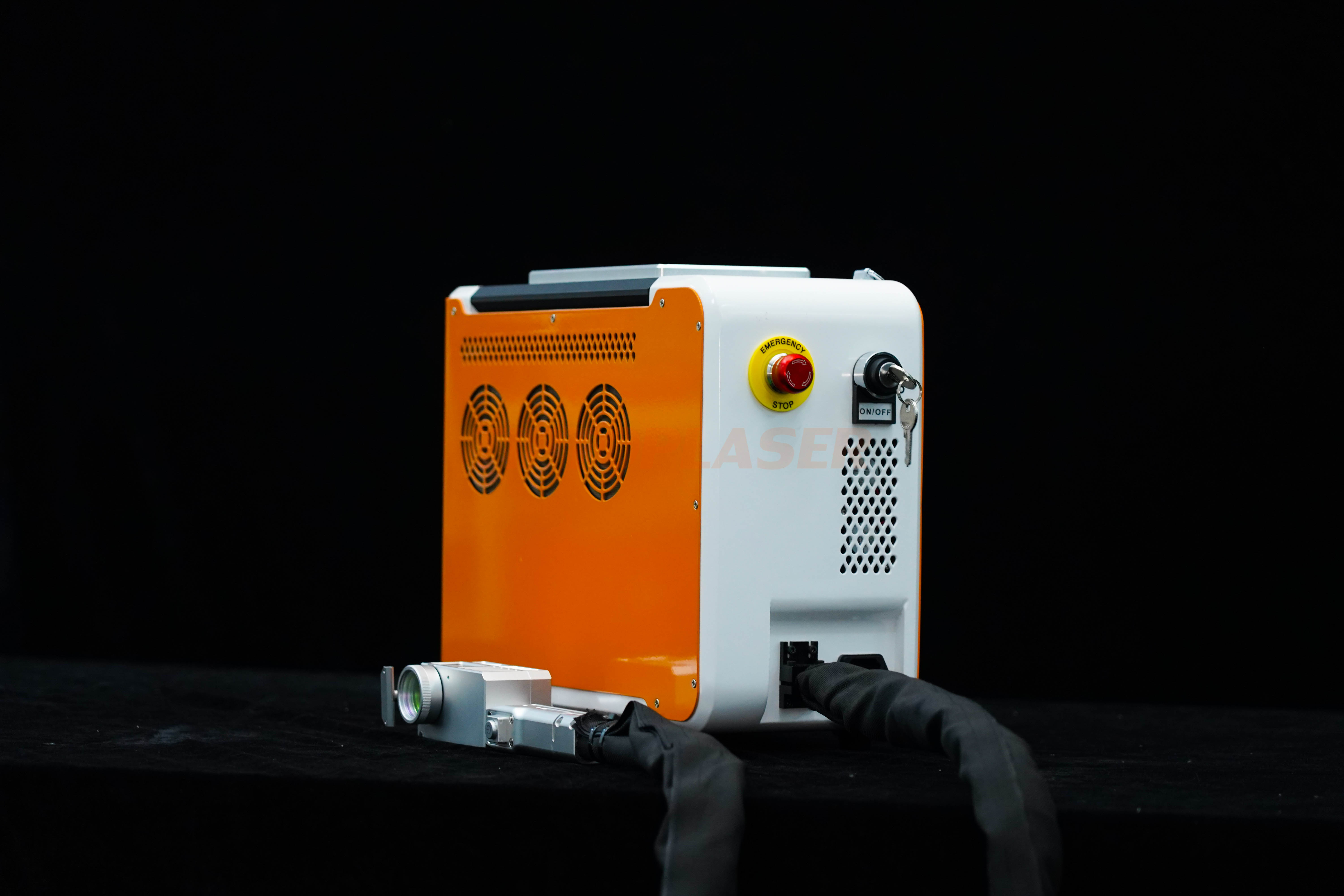 Max Portable Pulse Laser Cleaning Machine 100w Portable Laser Cleaner For Metal Rust Removal Pulse Laser Cleaning Machine