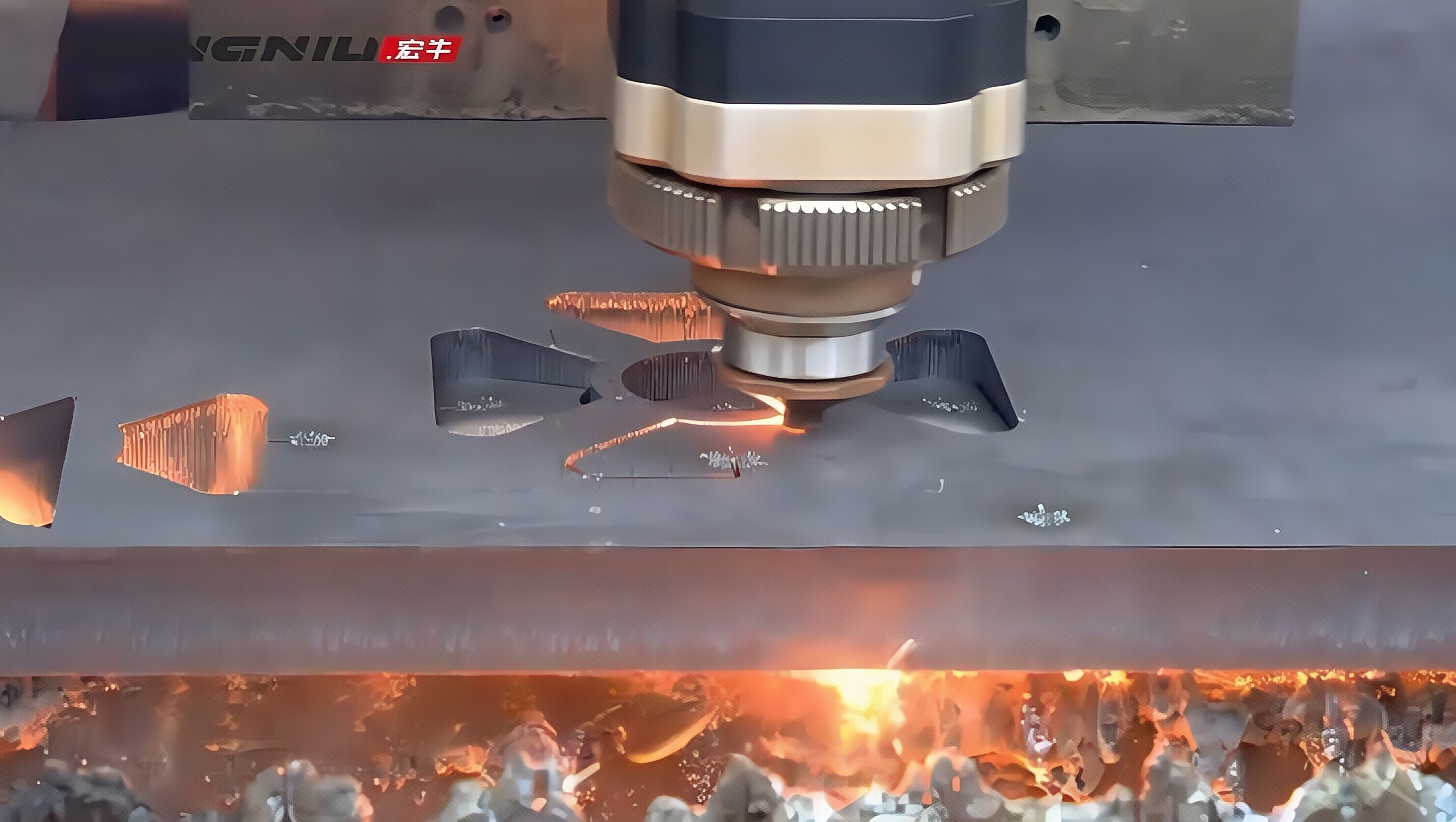 6000W cutting 20mm Carbon steel