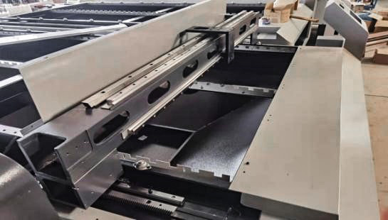 Aircraft aluminum crossbeam Component