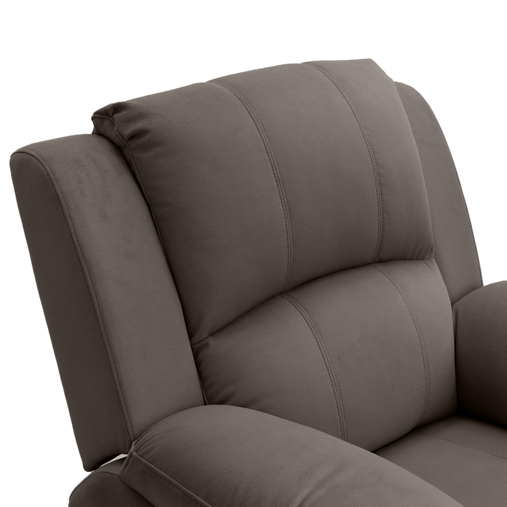 Recliner Feature Presentation