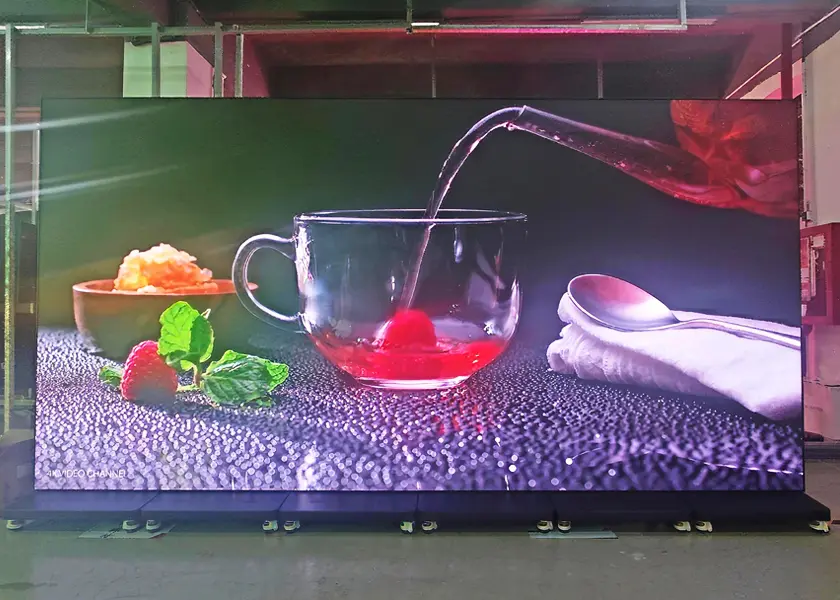Custom Poster LED Display Movable 4G WIFI USB Control Plug and Play Manufacturers, Exporter