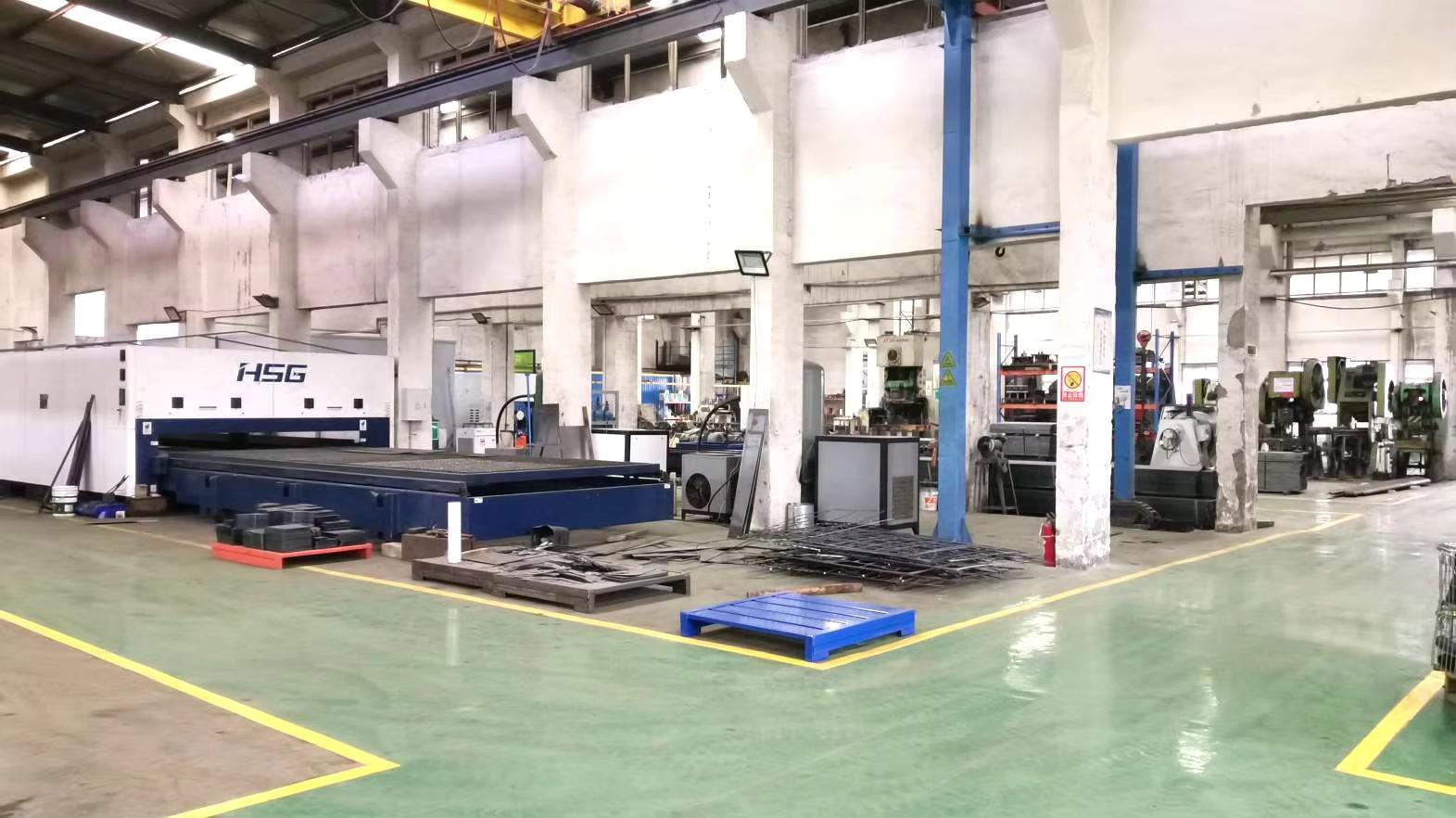 Mezzanine floor system expanding warehouse vertical storage space