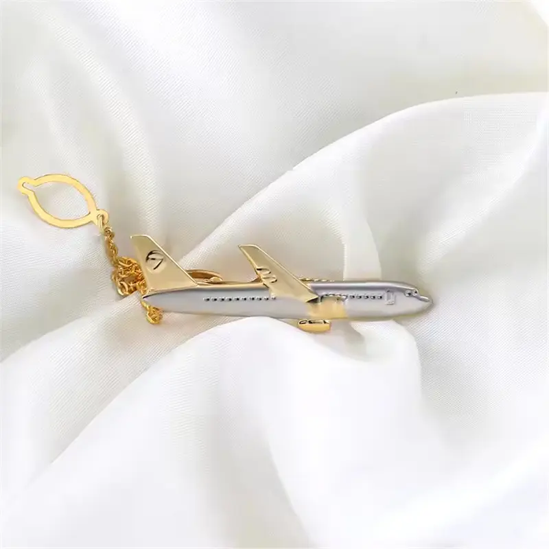 Wholesale Brass Material Novelty Golden Color Airplane Tie Clip with Chain for Men Manufacturer, Company