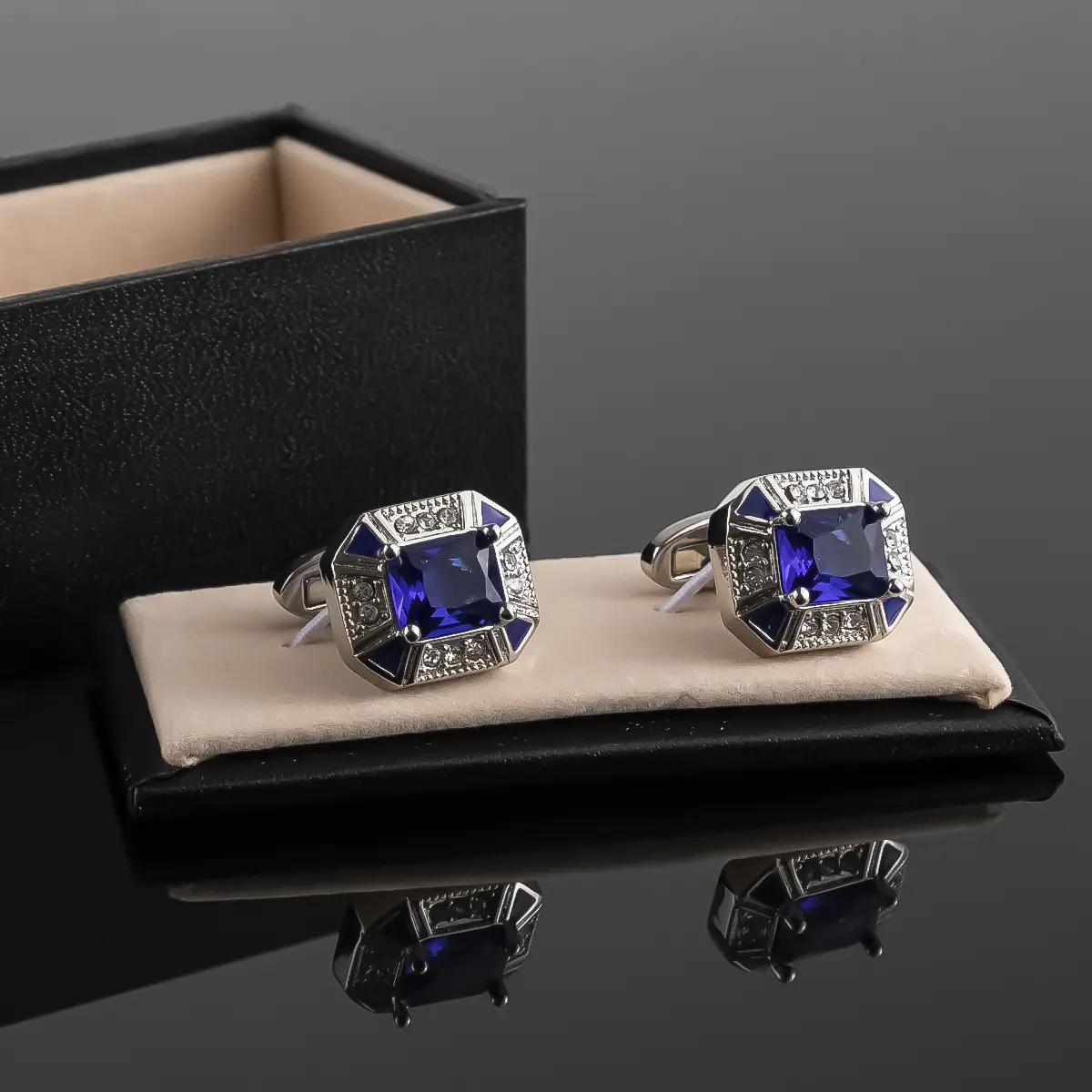 Custom JINJIE Luxury Crystal Blue Sapphire Cufflinks Men's Zircon Square Cuff Link Wholesale Price CS0104-S Manufacturer, Manufacturers